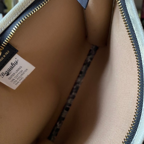 Bagghy Florence CrossBody Bag - Picture 4 of 7